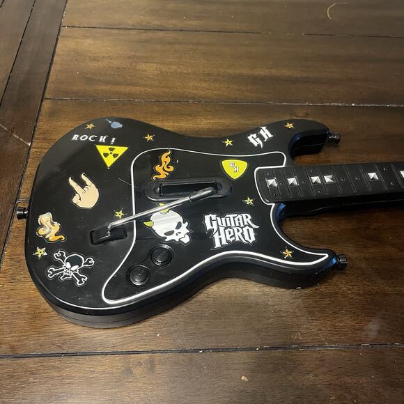 Guitar Hero Kramer Striker RedOctane Wireless Controller PS2 95119.805 No Dongle - Picture 2 of 5